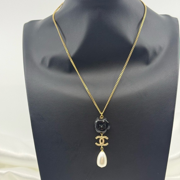 Chanel Gold Chain Black Camellia Crystal CC Pearl Pendant Necklace